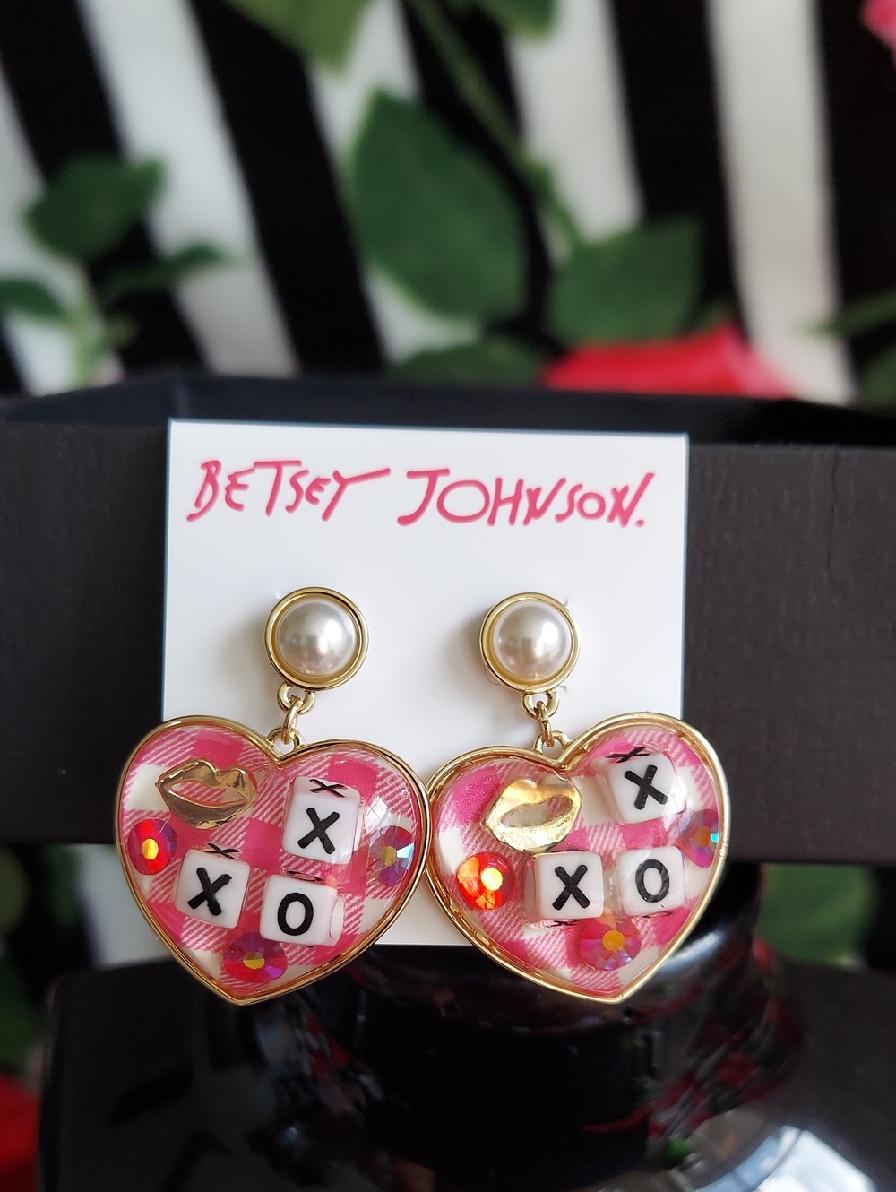 Nwt Betsey Johnson Gold-Trim Pink Heart XO Drop Earrings with Pearl Studs